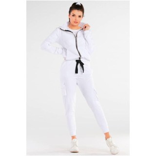 Buzunare confortabile pentru femei, cu o croială largi în alb